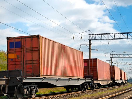 Казахстан наращивает экспорт в третьи страны через рельсы России